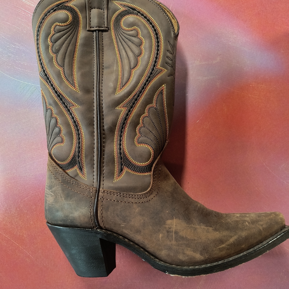 SALE♥️💰Women's Laredo Brown Western Heeled Boots The Perfect Boot 🤠 SLIM FIT❤️ - Picture 7 of 7